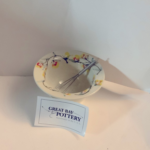 Mixing Bowl - Picture 1 of 9